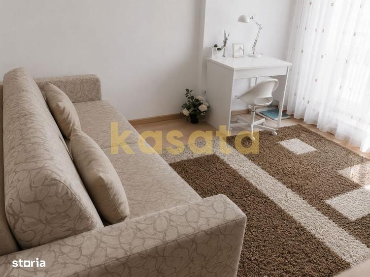 Apartament cu 3 camere semidecomandat în Decebal