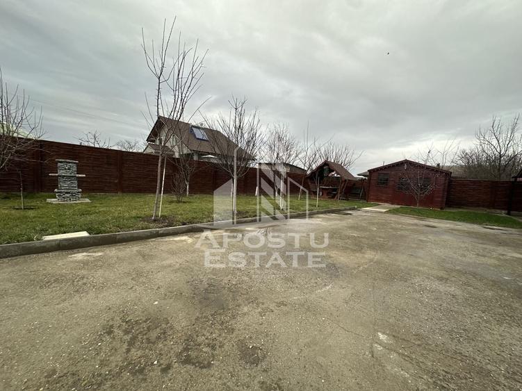 Casă individuală cu 5 camere cu Canalizare în Utvin
