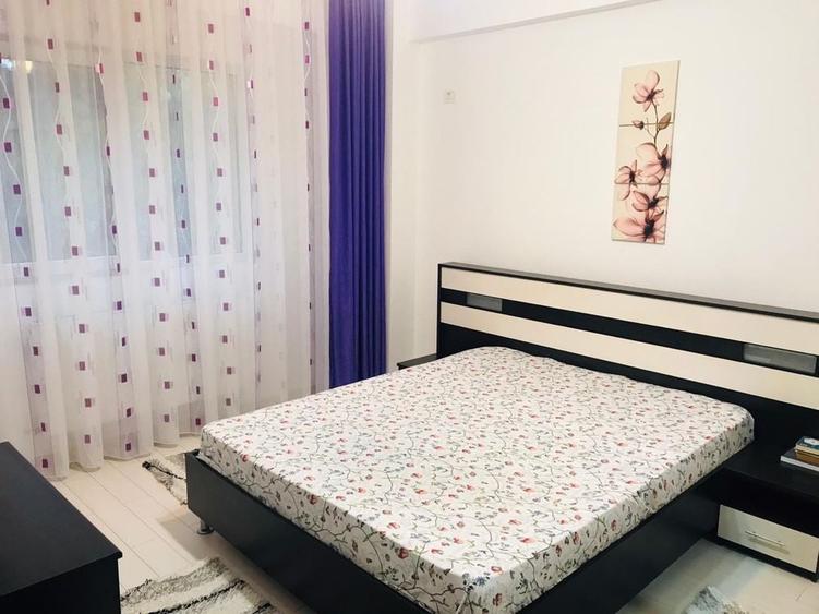 Apartament cu 2 camere semidecomandat în Roșu