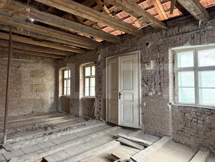 Casă cu 4 camere cu Teren 472 Mp în Ultracentral