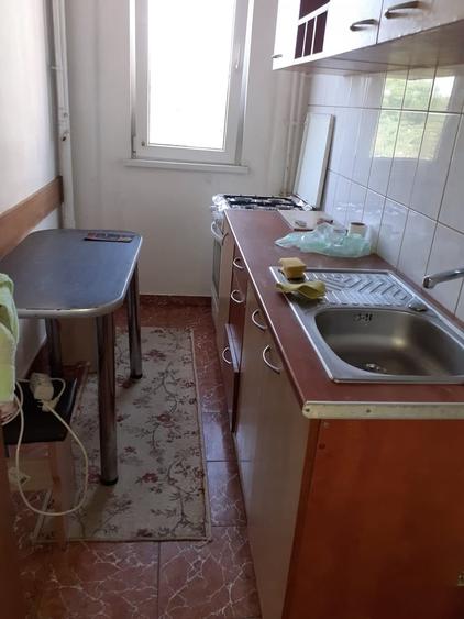 Apartament cu 2 camere decomandat în Drumul Taberei