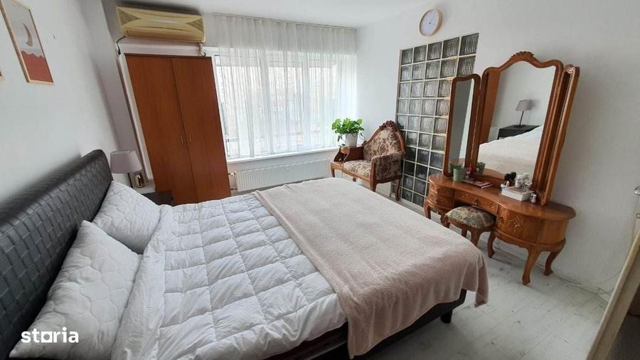 Garsonieră decomandată în Unirii