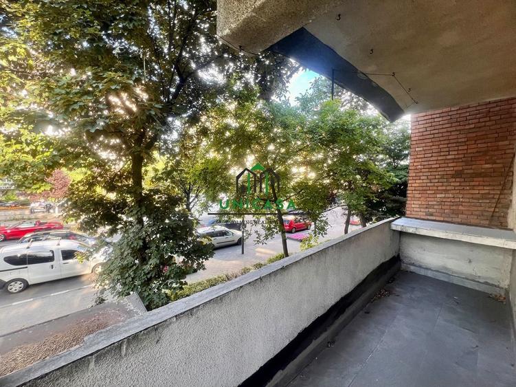 Apartament cu 3 camere decomandat în Nord