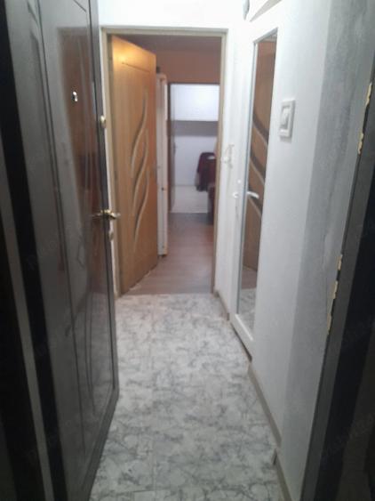 Apartament cu 2 camere semidecomandat în Crihala
