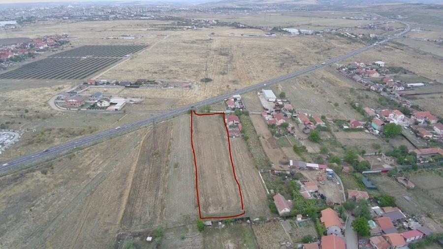 Teren Construcții intravilan de 4400 mp, în Șimian