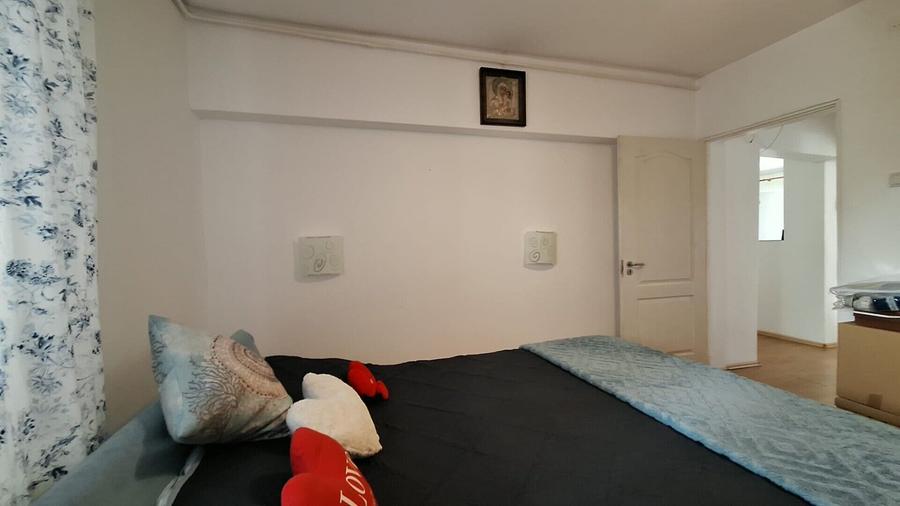Apartament cu 3 camere decomandat, mobilat în Vatra Luminoasă