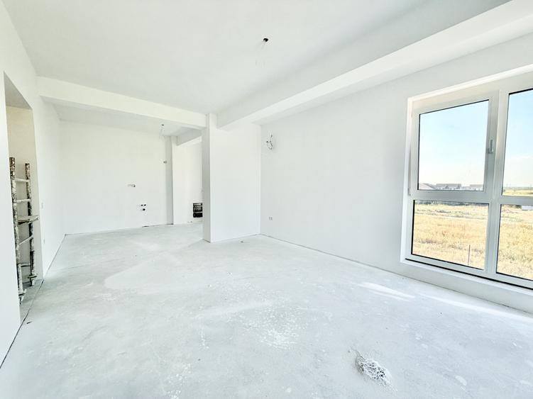 Apartament cu 2 camere semidecomandat în Moșnița Nouă