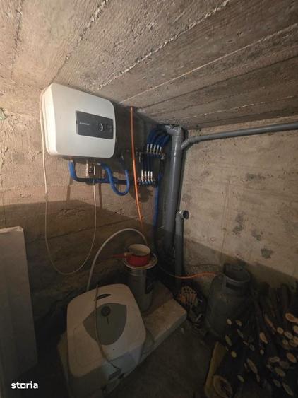Casă cu 3 camere în Central