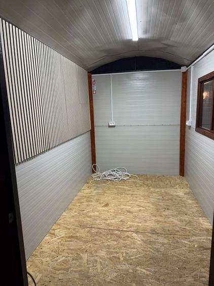 Spațiu comercial, de 6 mp, în Central