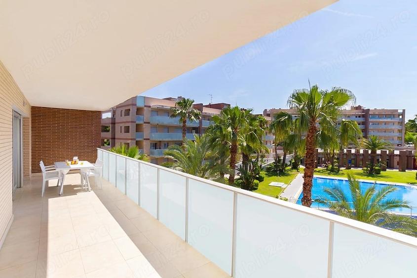 Apartament cu 4 camere decomandat în Central