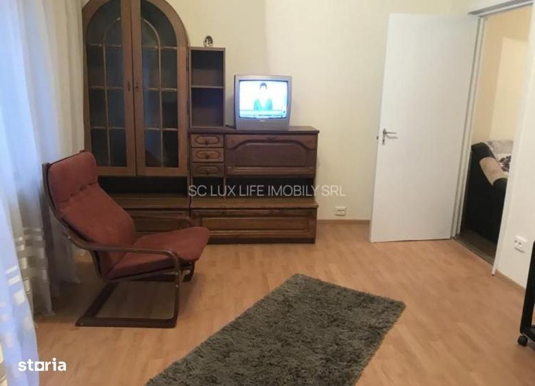 Garsonieră decomandată în Soarelui