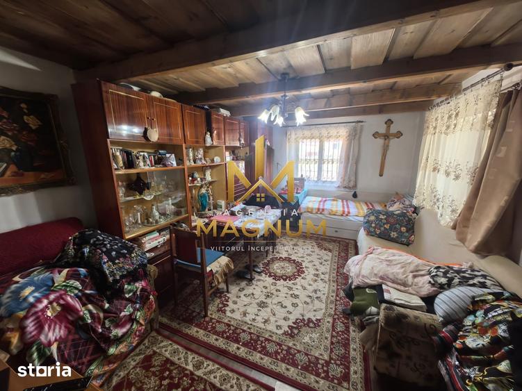 Casă cu 4 camere cu Teren 450 Mp în Central