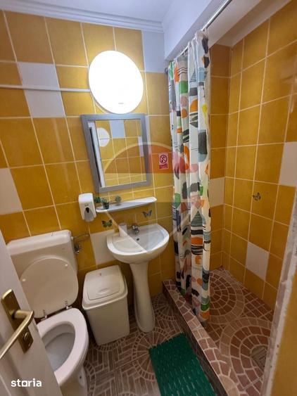 Spațiu comercial, de 300 mp, în Nord