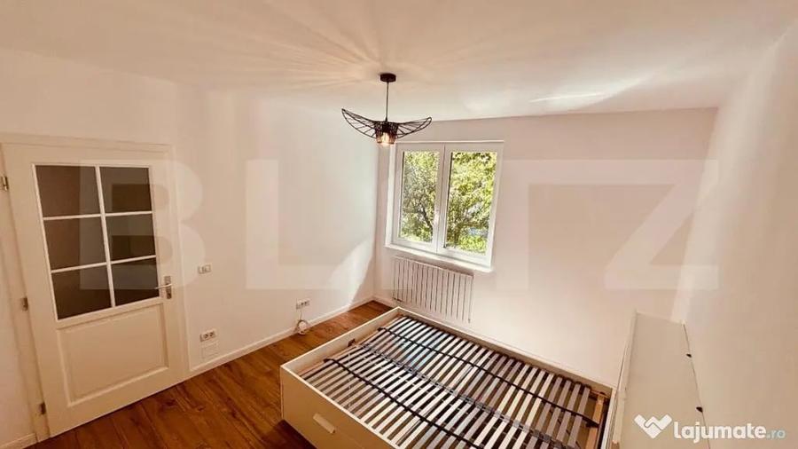 Apartament cu 3 camere semidecomandat în Ultracentral
