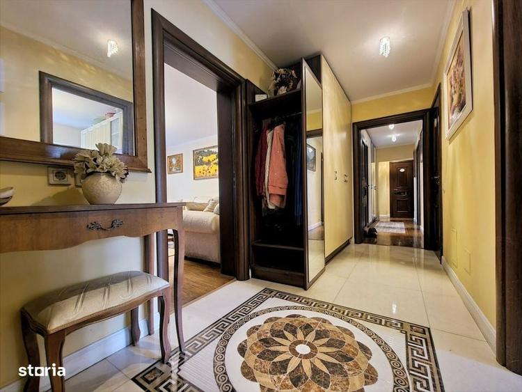 Apartament cu 4 camere decomandat în Unirii