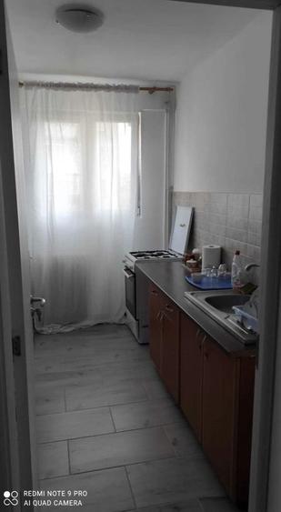 Apartament cu 2 camere decomandat, mobilat în Basarabia
