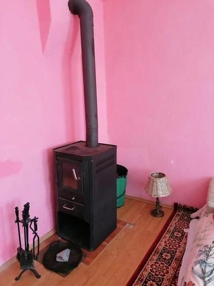 Casă cu 2 camere cu Teren 868 Mp în Arpașu de Sus