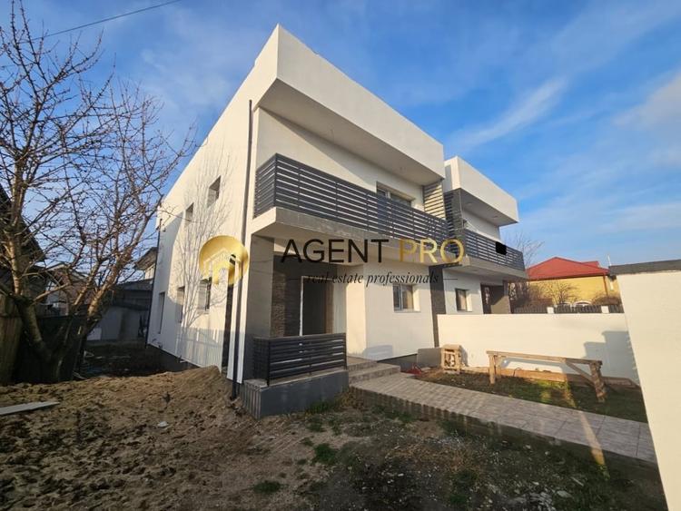 Casă cu 4 camere cu Teren 226 Mp în Otopeni