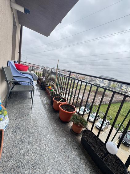 Apartament cu 3 camere decomandat, mobilat în Fundeni