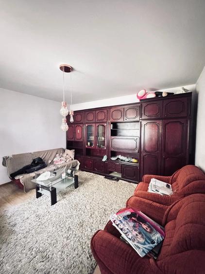 Apartament cu 3 camere nedecomandat în Iosefin