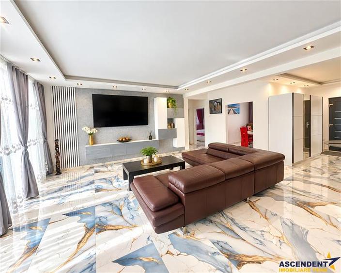 Casă individuală cu 4 camere cu Teren 800 Mp în Exterior Est