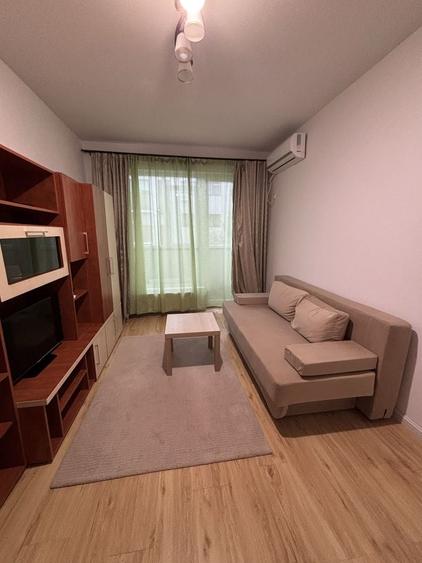 Garsonieră decomandată în Central