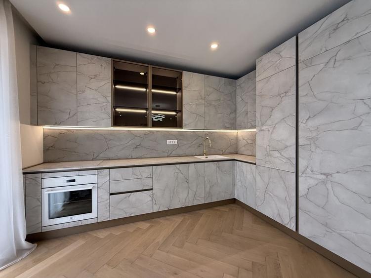 Apartament cu 4 camere în Pipera