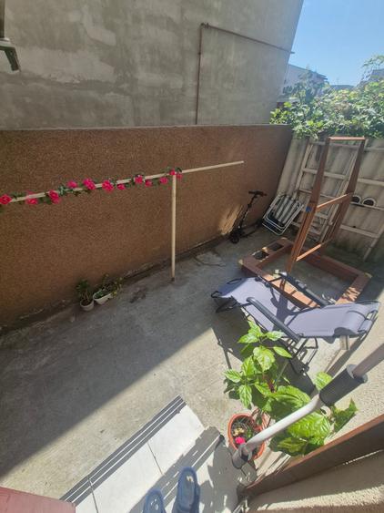 Apartament cu 4 camere în Est