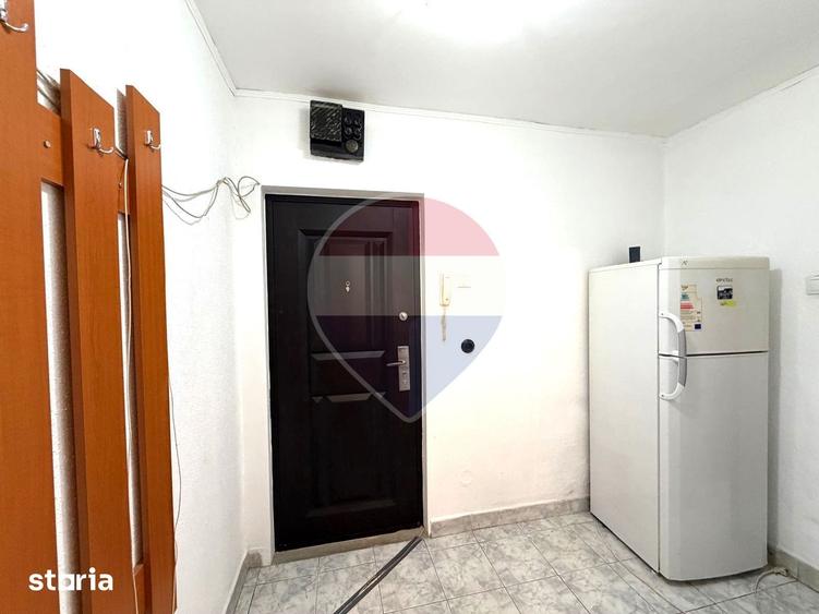 Apartament 2 camere semidecomandate , etaj 1/4 Strada Milcov - 6