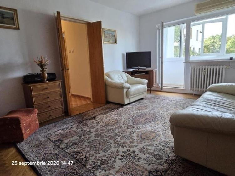 Apartament cu 4 camere decomandat, mobilat în Eroii Revoluției