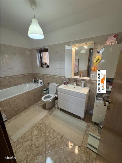 Casă cu 3 camere cu Teren 180 Mp în Micești