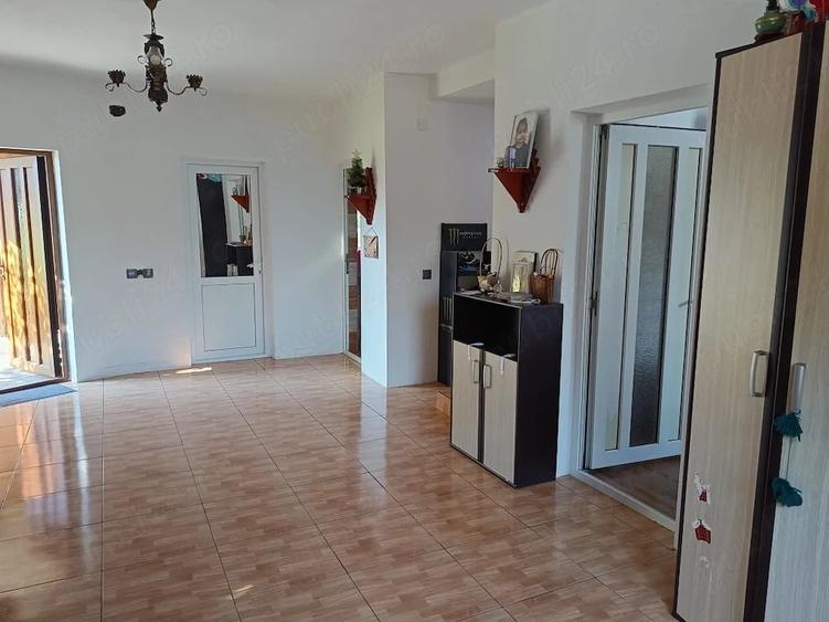 Casă cu Teren 312 Mp în Valu lui Traian