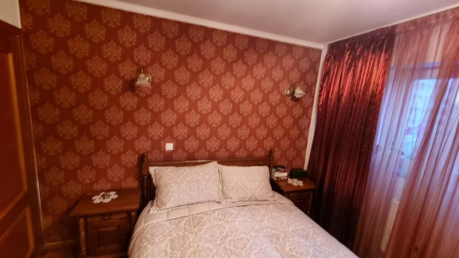 Apartament cu 4 camere decomandat, mobilat în Drumul Taberei