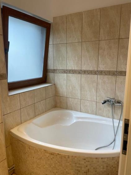 Apartament cu 3 camere decomandat, mobilat în Domenii