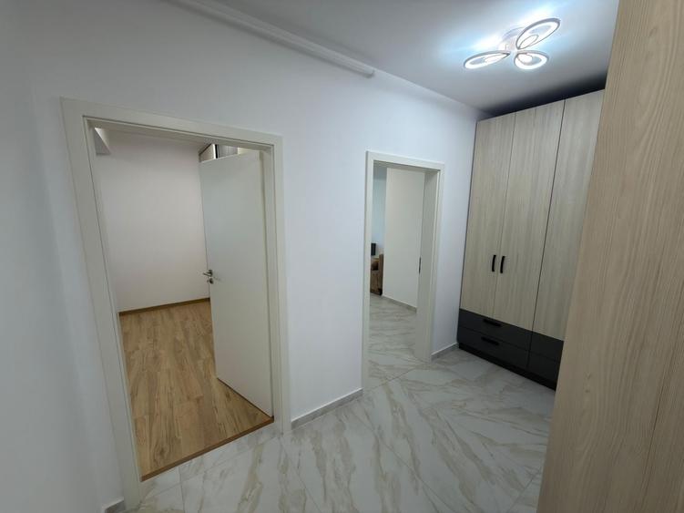 Apartament cu 2 camere, mobilat în Tractorul
