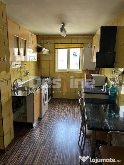 Apartament cu 4 camere semidecomandat în Drumul Taberei