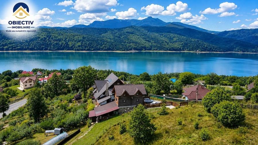 Casă cu 5 camere cu Teren 10138 Mp în Hangu