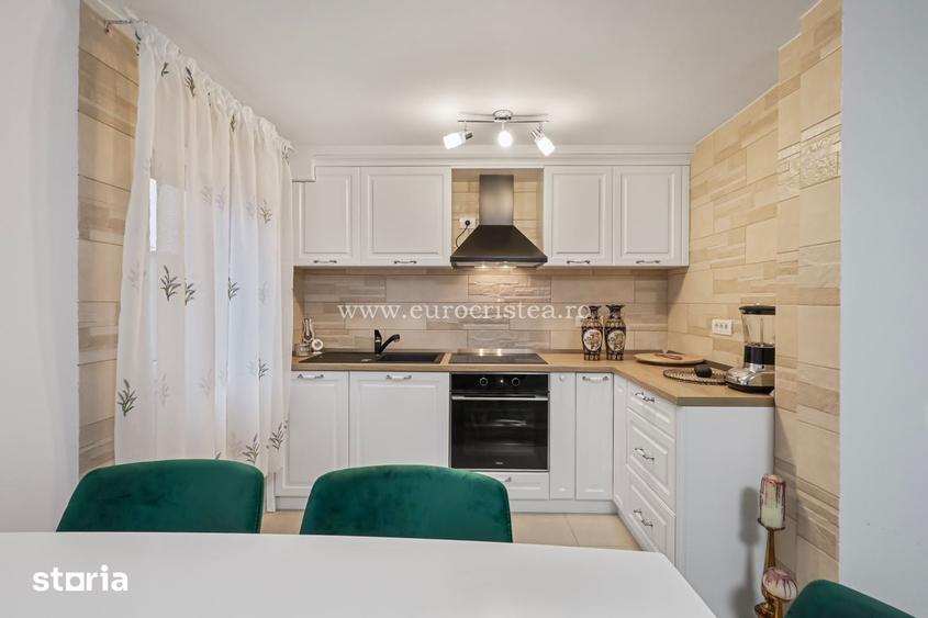 Casă cu 9 camere cu Teren 400 Mp în Limanu