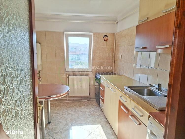 Apartament 3 camere decomandat, zona Narcisa
