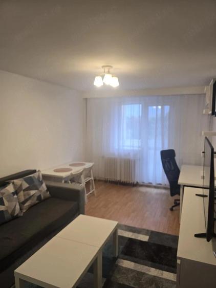 Apartament cu 2 camere decomandat în Drumul Taberei