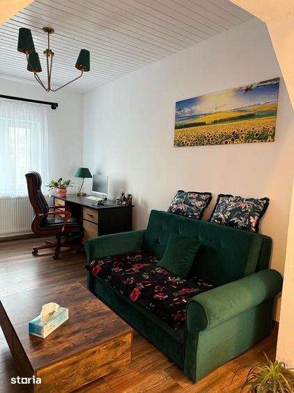 Casă cu 5 camere cu Teren 3885 Mp în Vermeș