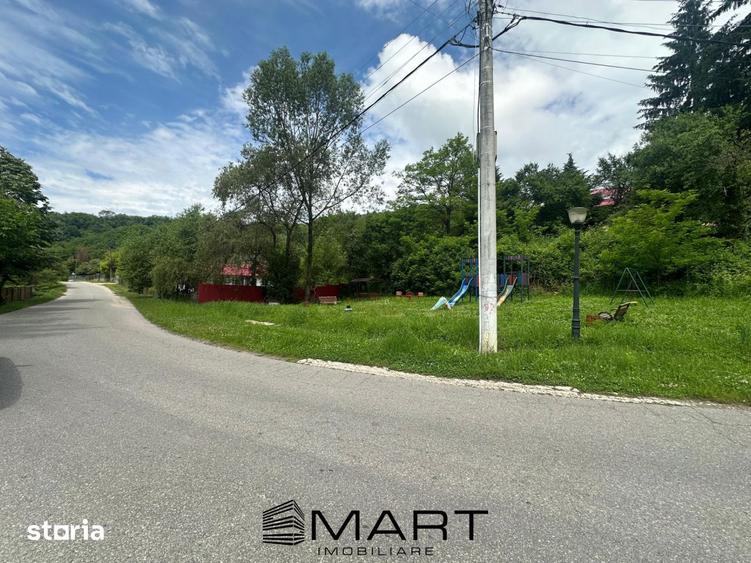 Casă cu 3 camere cu Canalizare în Vârfuri