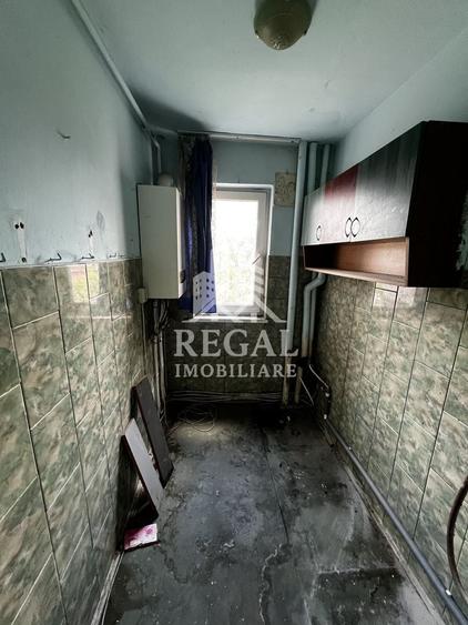 Apartament cu 2 camere decomandat în Vest