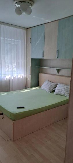 Apartament cu 3 camere semidecomandat în City Park Mall