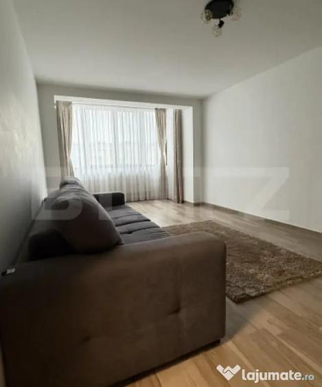 Apartament cu 2 camere semidecomandat în Central