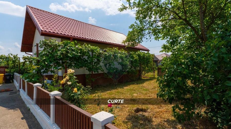 Casă individuală cu 2 camere cu Teren 900 Mp în Mireșu Mare