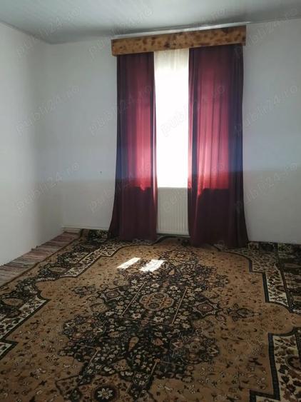 Casă cu 3 camere cu Teren 1365 Mp în Coșereni