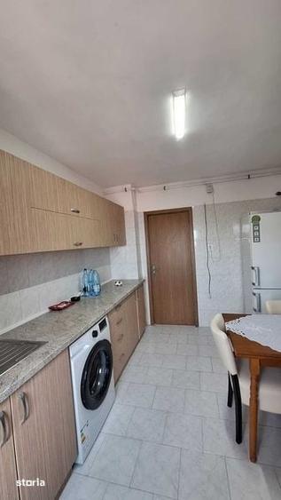 Apartament cu 3 camere decomandat în ICIL