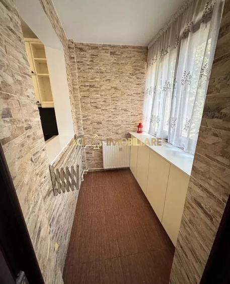Apartament cu 3 camere decomandat, mobilat în Basarabia