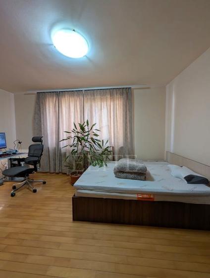 Apartament cu 3 camere semidecomandat, mobilat în Bună Ziua — fotografia 2